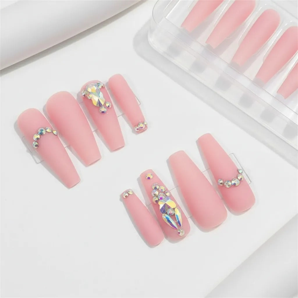 Uñas Press On tono Rosa Mate con diamantes de imitación