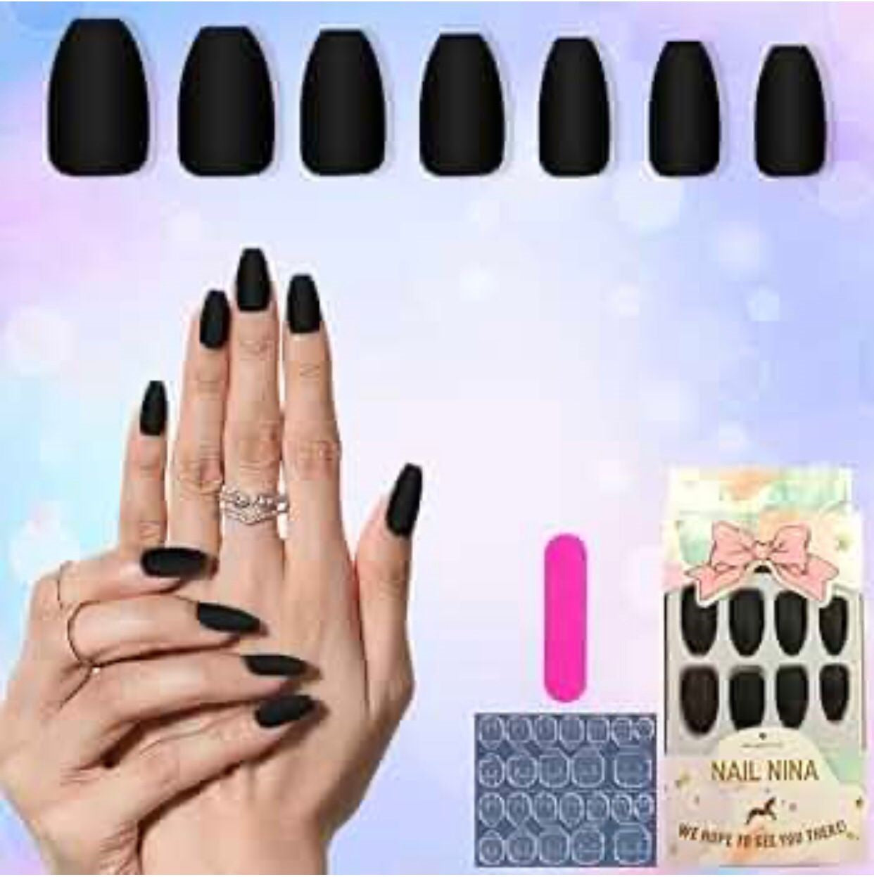 Uñas Press On en tonos Mate y forma Coffin de longitud media