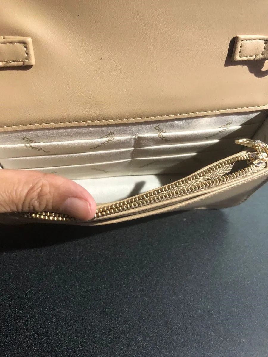 Taffy Crossbody
